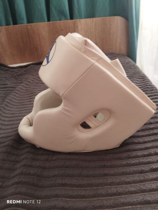 Шлем для каратэ киокушинкай-кан каратэ