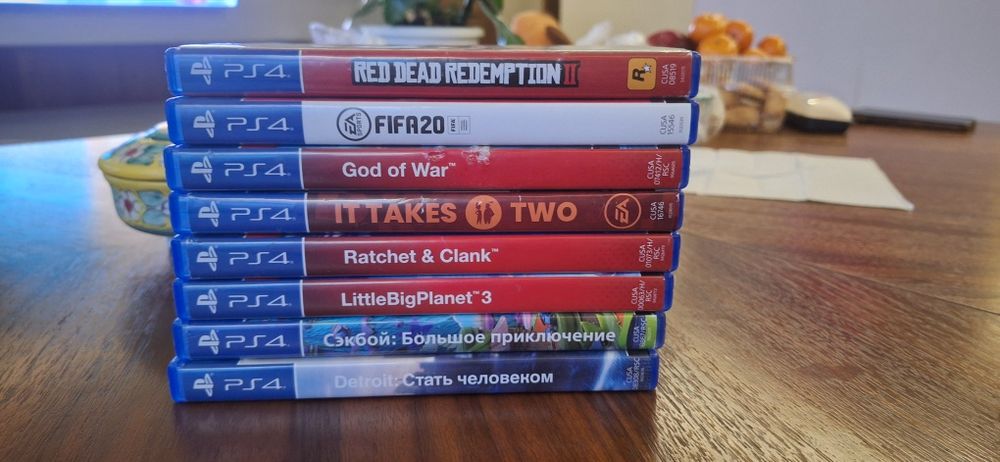 PS4 pro 1 Tb Сони плейстейшн