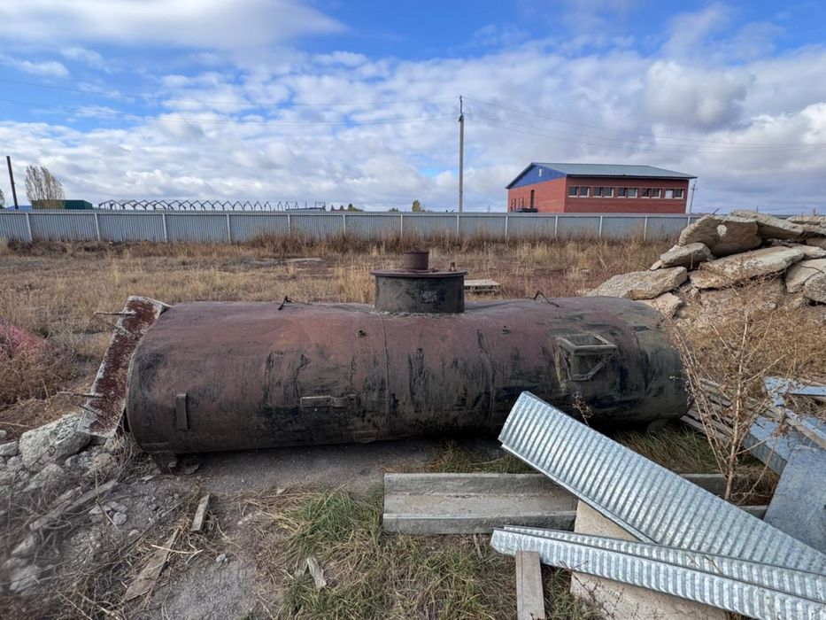 Срочно продам бак