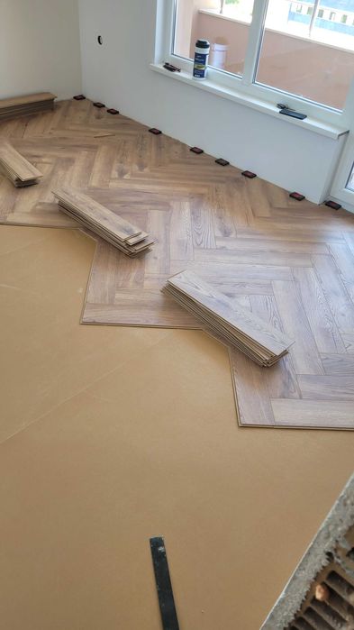 Монтаж на паркет