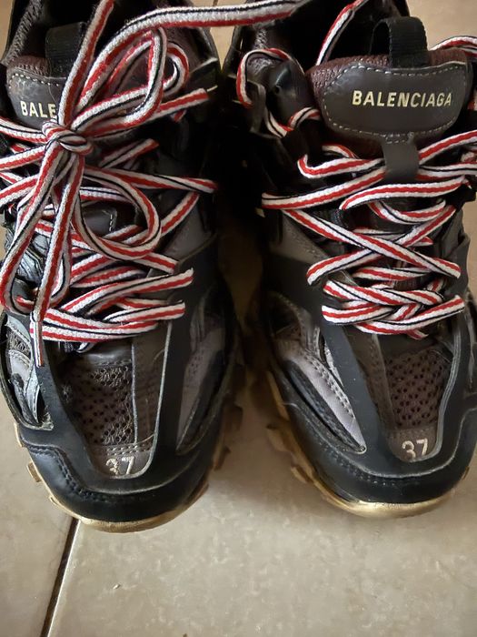 Balenciaga track