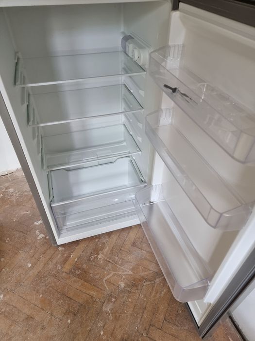 Frigider Hennner 1,45 m înălțime