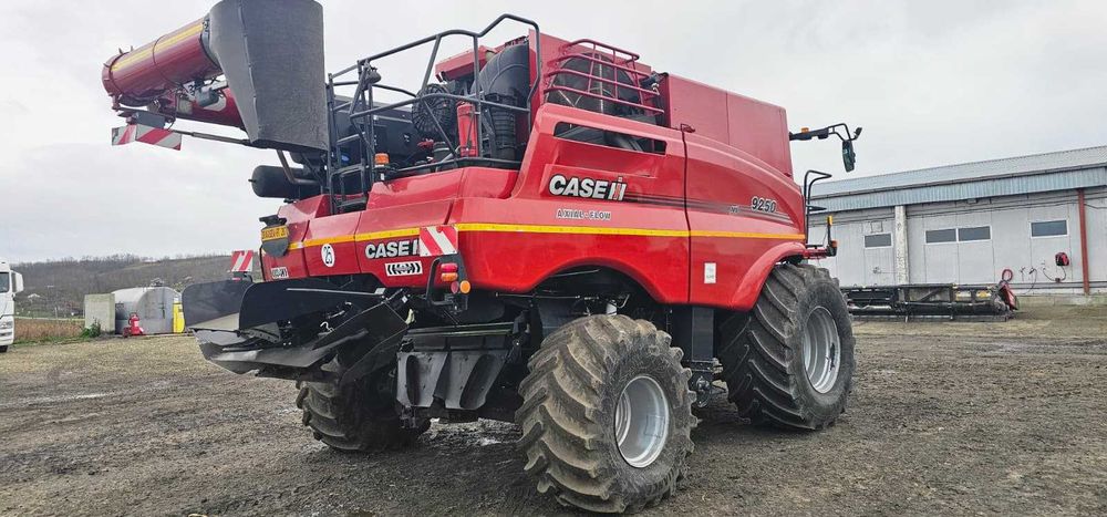 Combina Case Axial-Flow 9250 4x4heder paioase TerraFLex 3020 35 10 ,5m