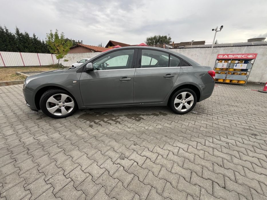Vând Chevrolet cruze LT 2011 euro 5 înmatriculat