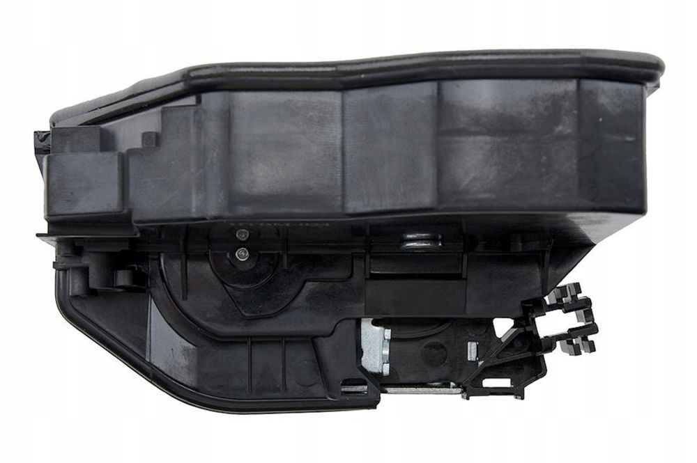 Брава За Задна Лява Врата Bmw E90 E60 E61 E84 E83 E70 E71 F01 F07 F10