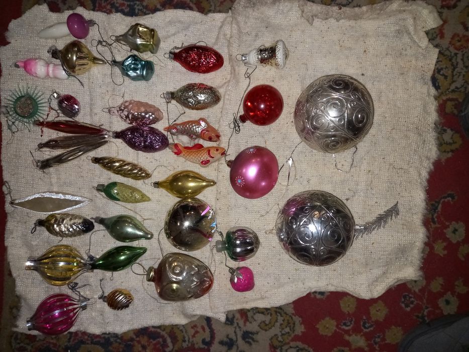 Продам советские ёлочные игрушки . По 500 тг за 1 штуку