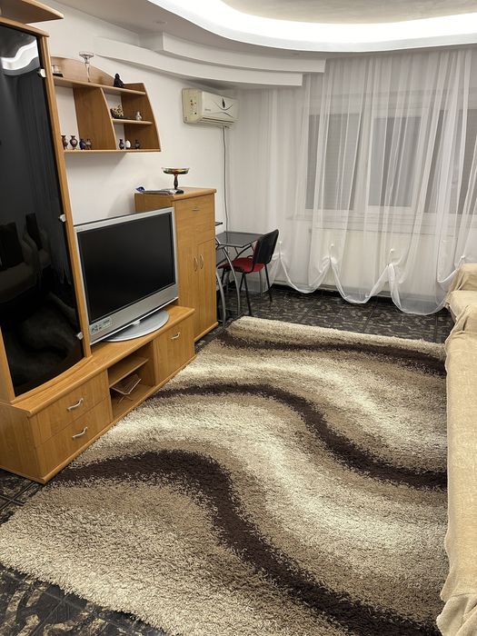 Apartament2 camere  ultracentral parter de inchiriat
