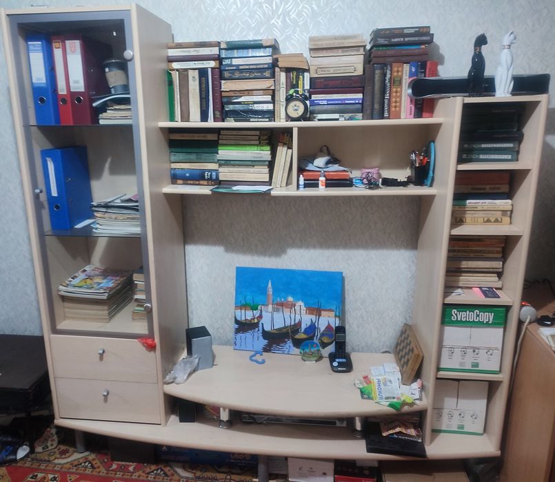 Продам горку, стенка в зал или спальню