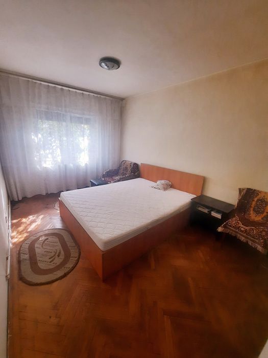 Apartament 3 camere de vanzare, Str. Freziei