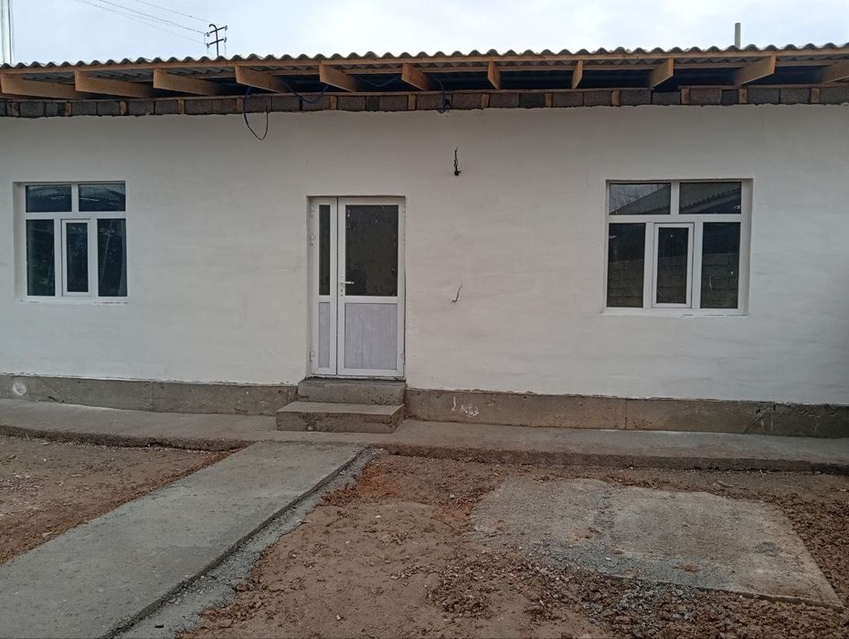 Arzon yangi qurilgan uy