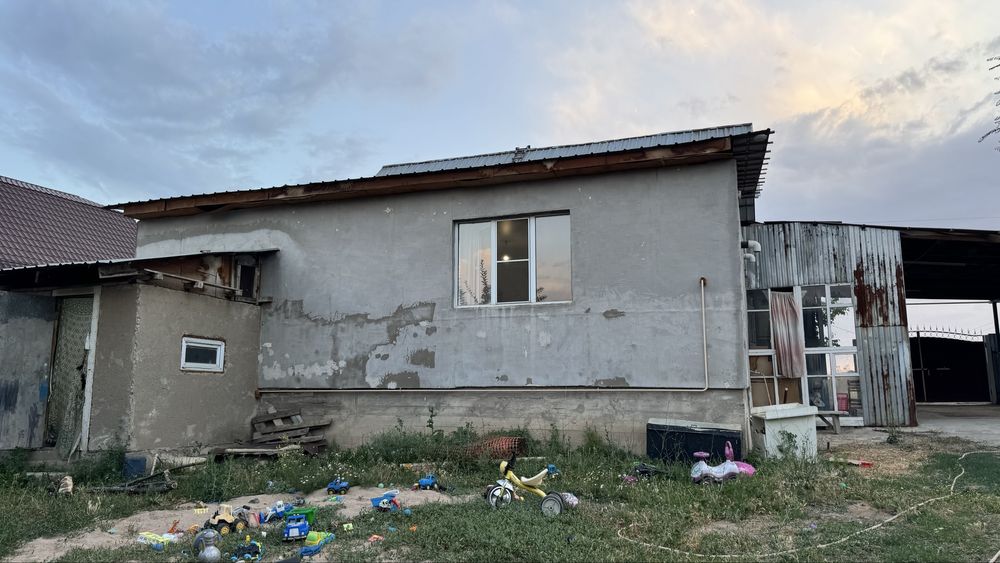 Срочно  Продам большой дом