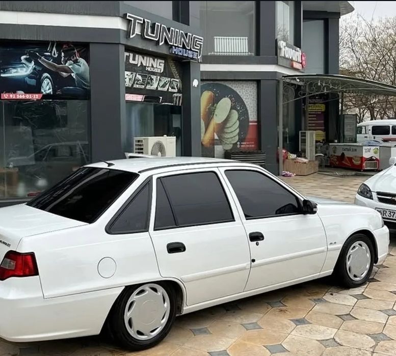 Nexia 2  1.6 Sotiladi Tozza