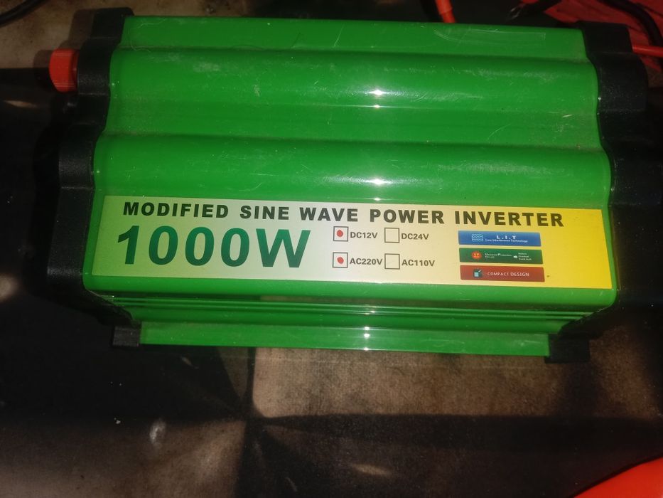 Инвертор автомобильный