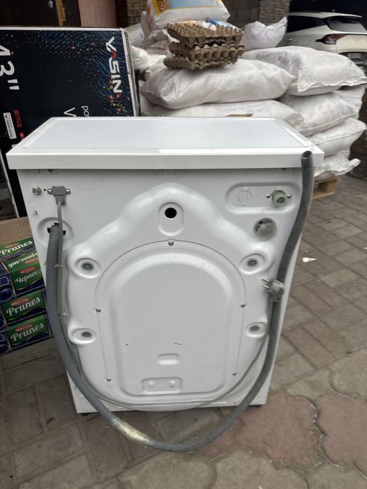 Продам стиральную машину