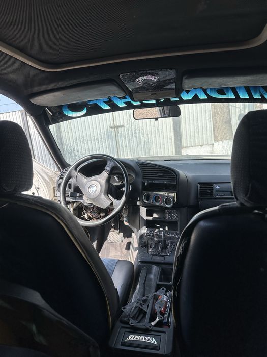 BMW E36 на разбор или восстановление.