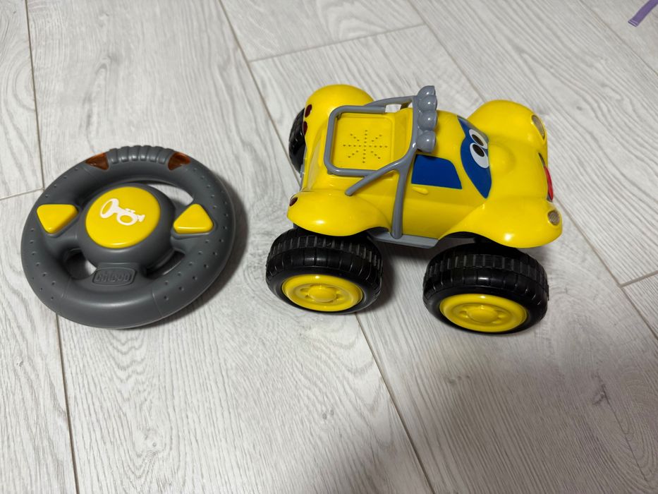 Кола с дистанционно Chicco
