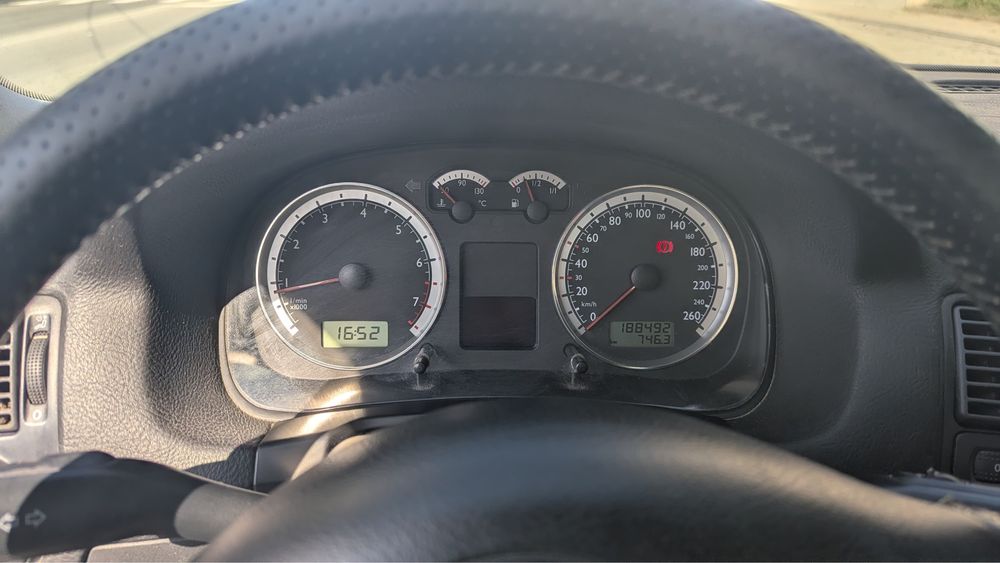 VOLKSWAGEN Golf 2004 — imagine 2