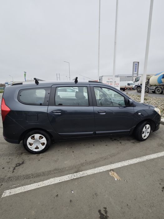Vând Dacia Lodgy
