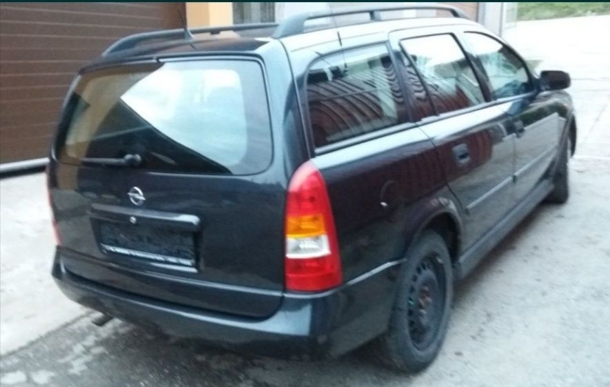 Aripa dreapta fata opel astra g break 1.6i 16v benzina negru z266