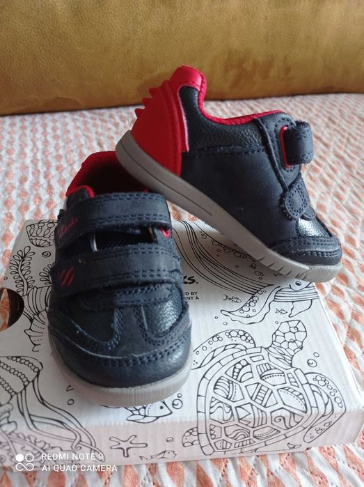 Детски обувки Clarks  19