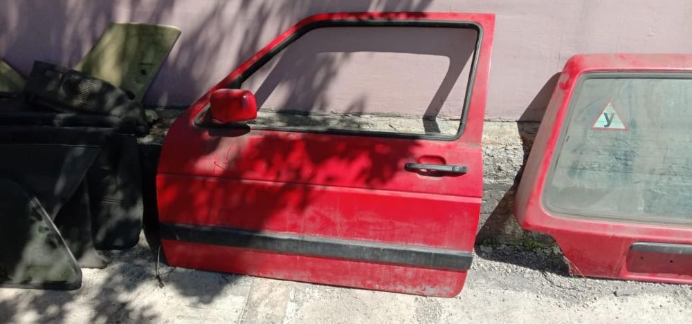 Продам двери гольф 2