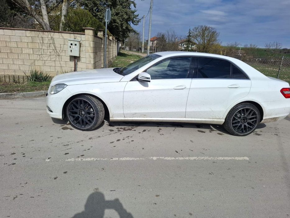 Mercedes E класа 2013 година на части 2000 кубика дизел