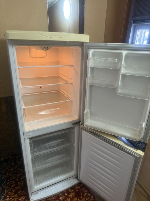 Холодильник продам