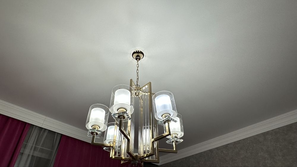 Продам люстру 6 рожков