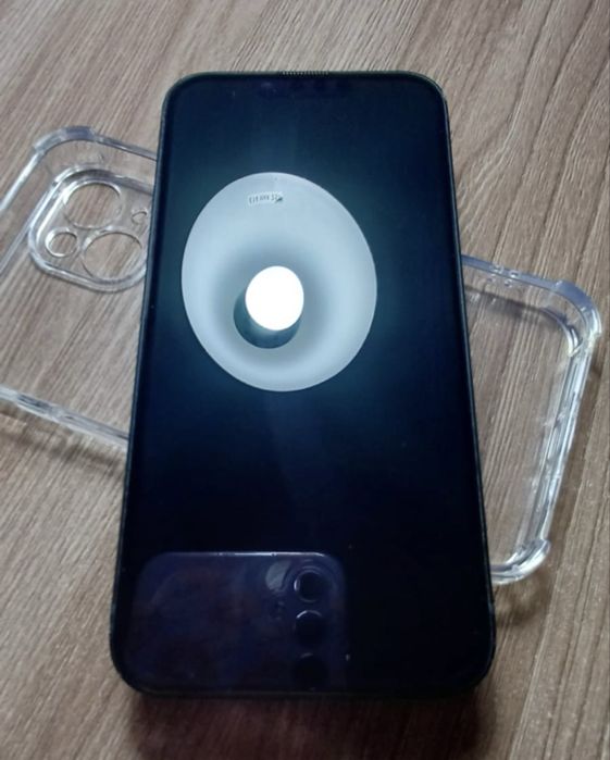 Продам или обменяю айфон 13