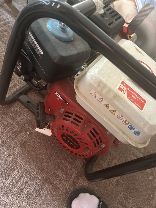 Pompa  apa de irigat HONDA
