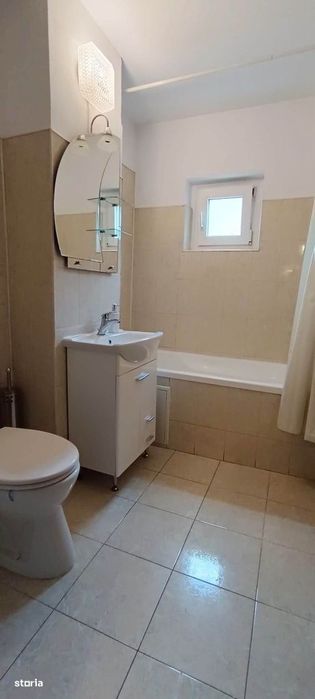 Apartament cu 4 camere in Tractoru-Independentei