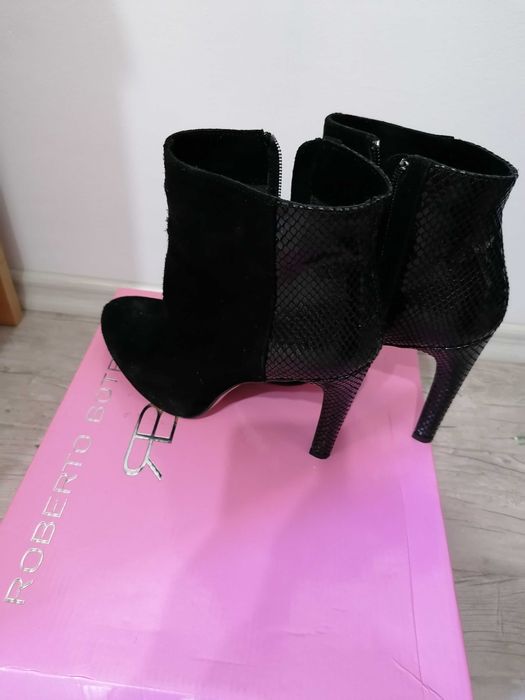Botine Roberto Botella, 39