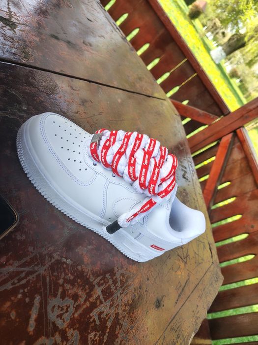 Nike Air Force 1 Low x Supreme White – Mărimea 38