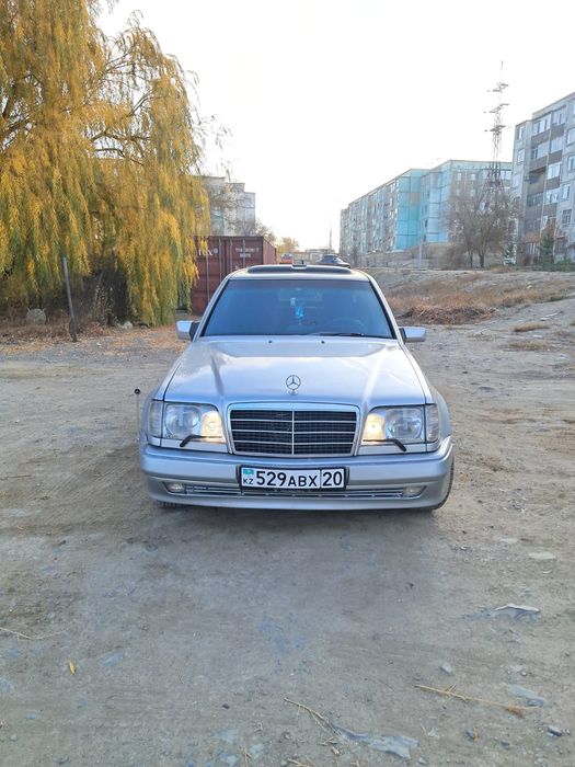 Продам Мерседес 124