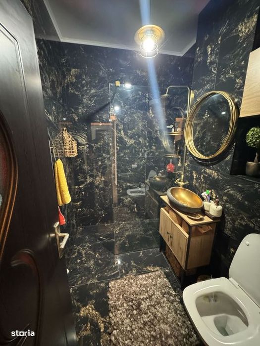 Apartament 2 camere, 54 mp, panorama, curte privata si parcare, zona F