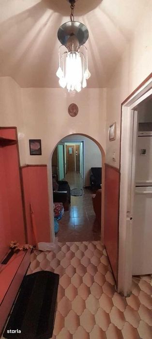 Iancului /  Magura Vulturului / et 1 / 4 min Metrou /