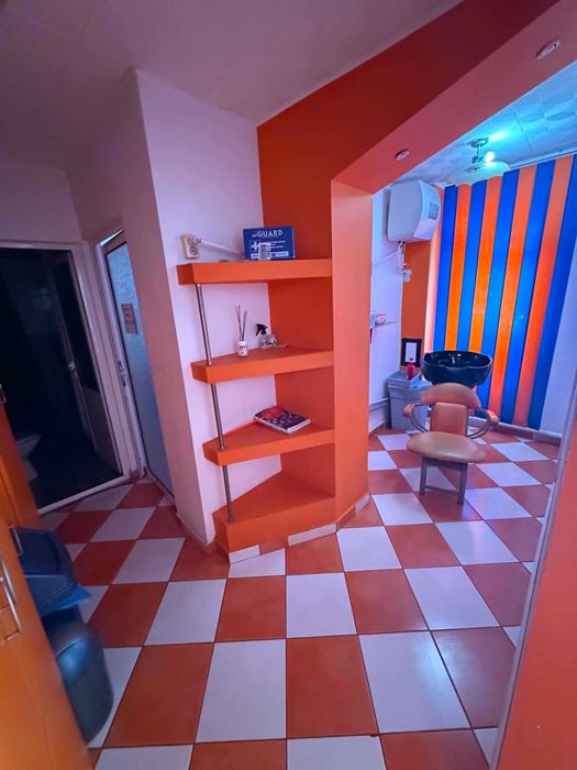 Apartament 2 camere Spatiu comercial
