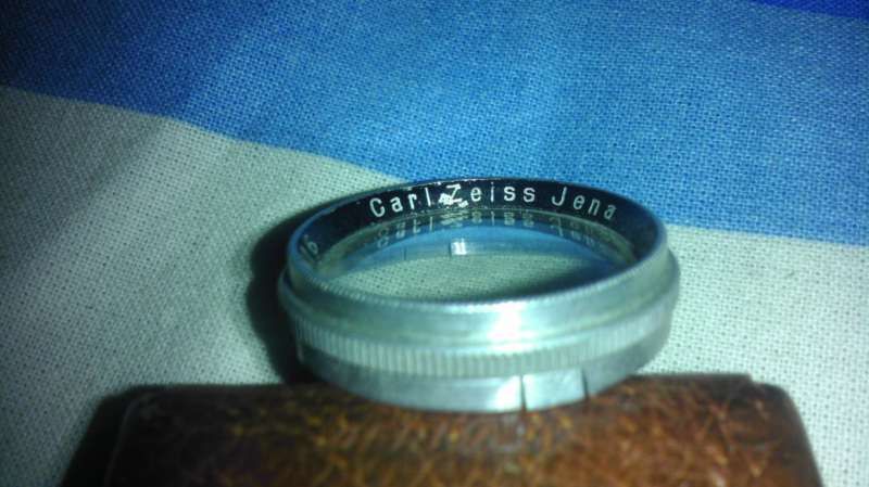 Carl Zeiss Jena : ПРОКСАРНИ ЛЕЩИ TLR -дву обективни, Бутон за снимане.