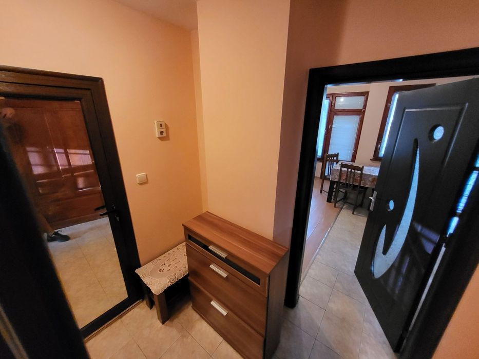 Дава се под наем Двустаен апартамент в Варна, Колхозен пазар - 76 кв.м за 423.3 € - Снимка #4