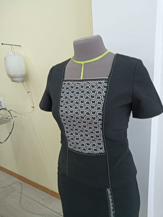 Продам  2ку кофту с юбкой