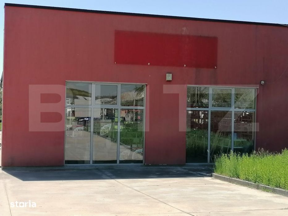 Vand spatiu comercial + teren intravilan
