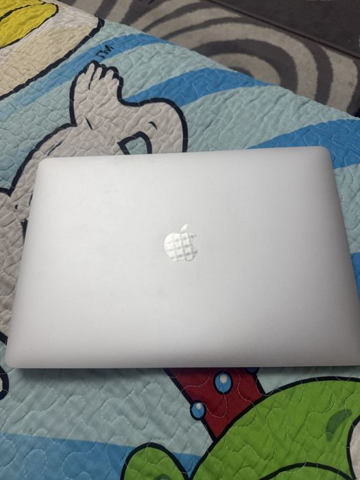 Macbook pro 2020 silver 256 gb