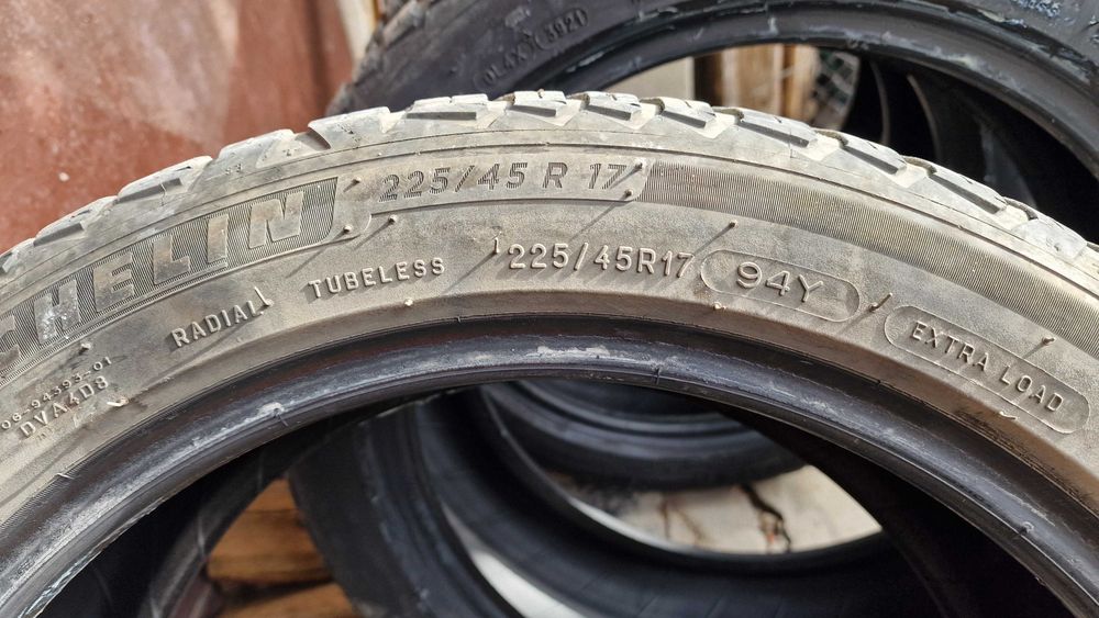 4 бр. Всесезонни гуми Michelin CrossClimate 2 – 225/45 R17 94Y XL (DOT 3821, Made in Spain)