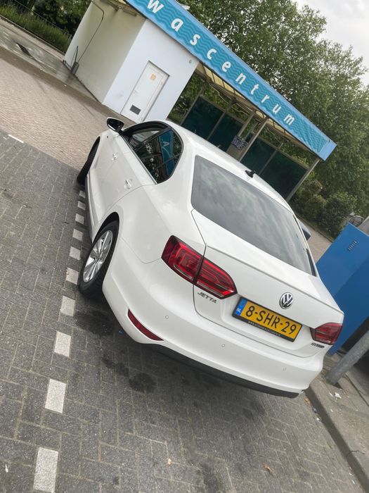 VW Jetta Hybrid 2013 – 1.4 150 CP, cutie automată, stare foarte bună !