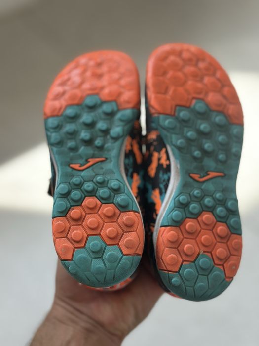 Продам сороконожки Joma