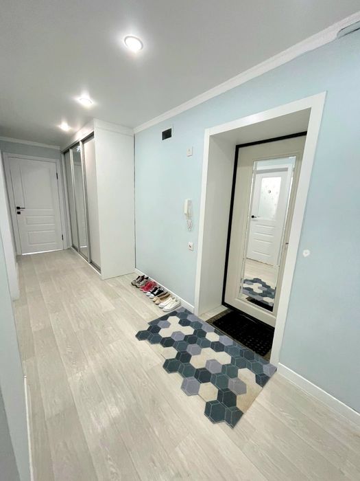 3 ком квартира Хлеб.завод 2 эт.