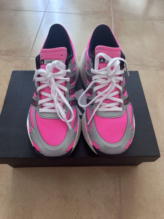Продавам маратонки adidas в идеално състояние