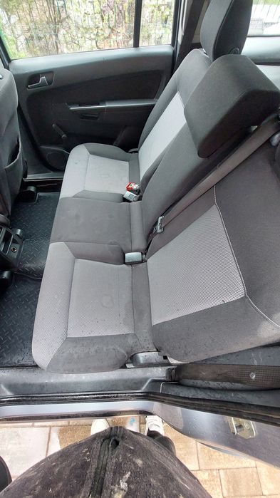 De vânzare OPEL ZAFIRA B