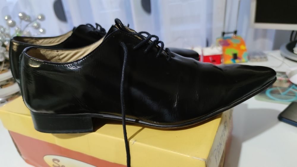 Pantofi Autentici  Germania 43 interior 28cm Pret FIX T
