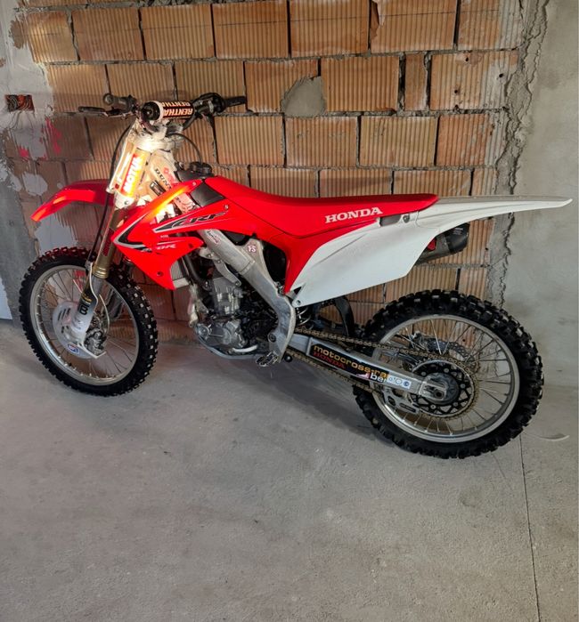 Honda CRF 250R 2013 – stare foarte bună – 2.900 €